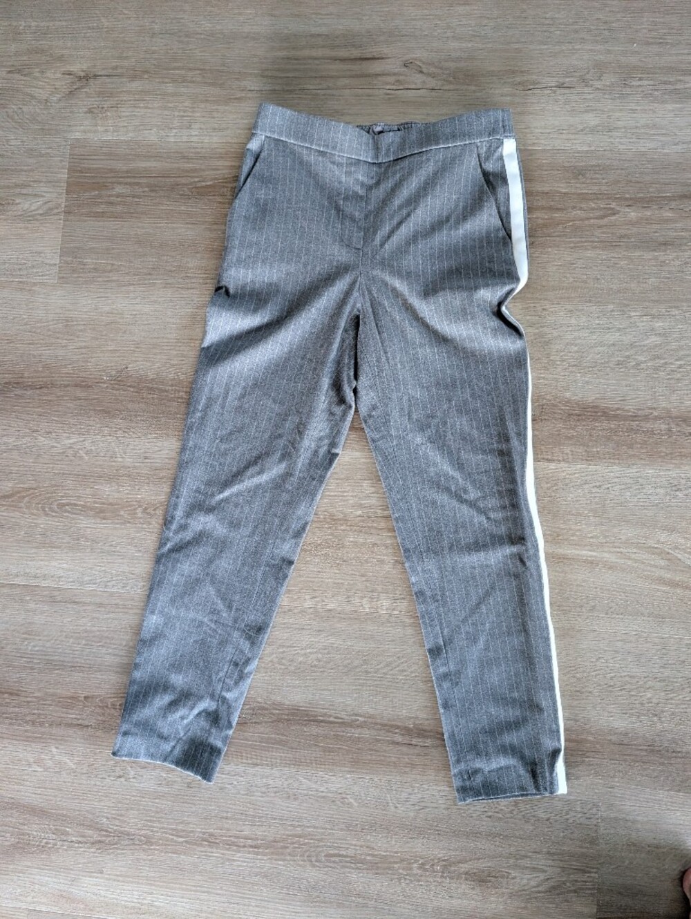 Halogen Gray Pinstripe Jogger Pants w/ White Side Stripe SMALL